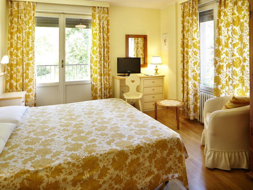 Albergo Milano Snc Lanzo D'intelvi Room photo