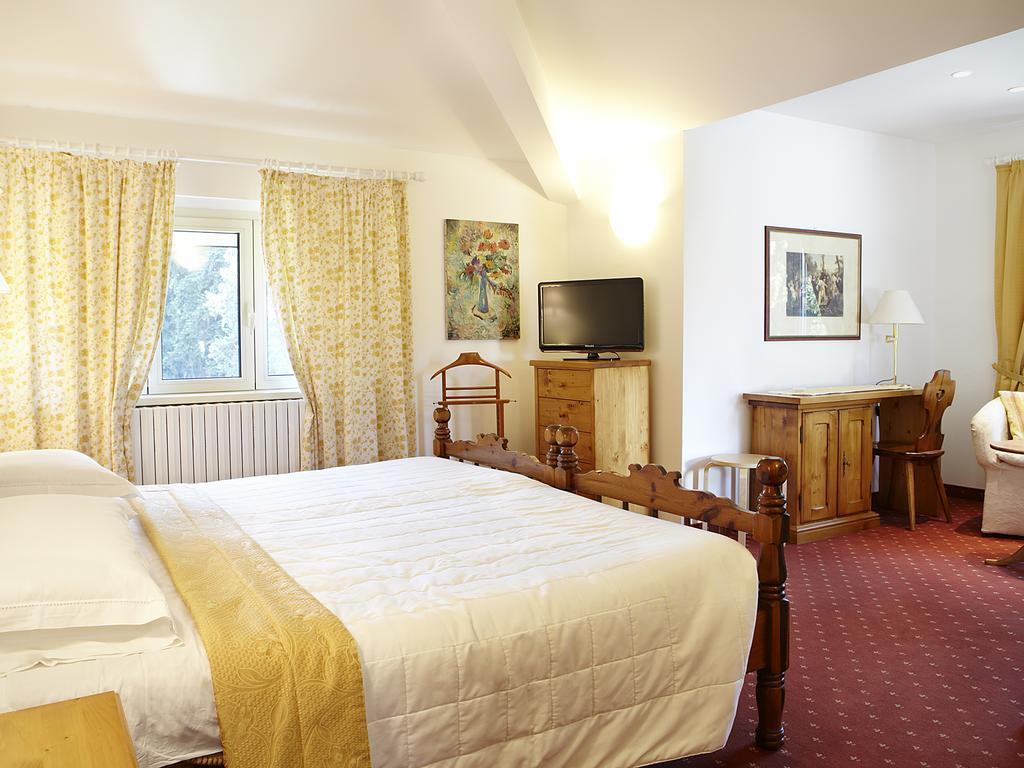 Albergo Milano Snc Lanzo D'intelvi Room photo