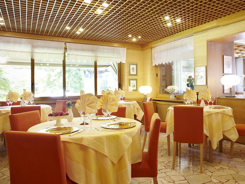 Albergo Milano Snc Lanzo D'intelvi Exterior photo